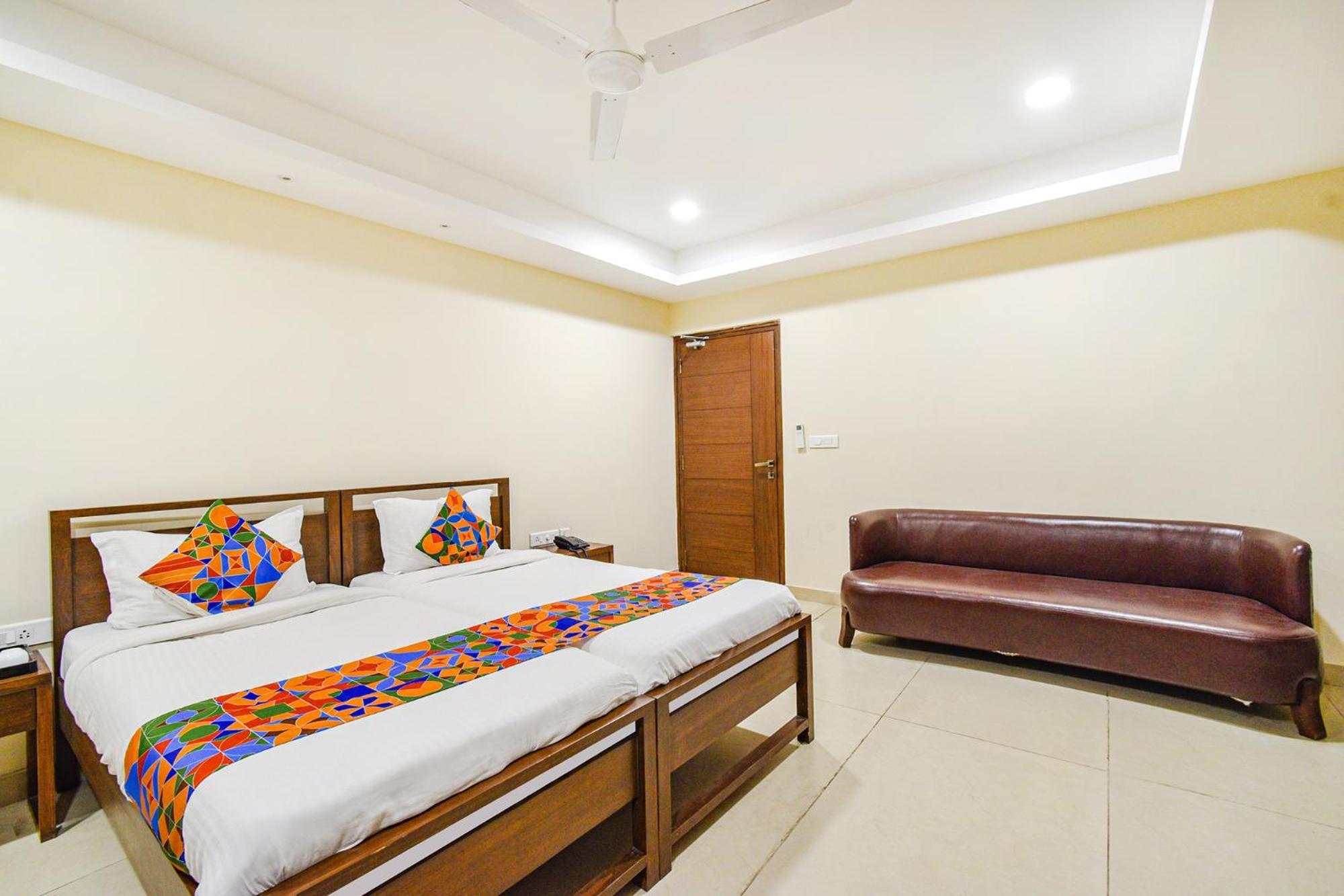 Fabhotel Prime Am Suites - Nr Yashoda Hospitals - Secunderabad حيدر أباد المظهر الخارجي الصورة
